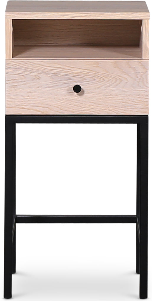 Stilo bedsidetable whiteoiled oak veneer body
