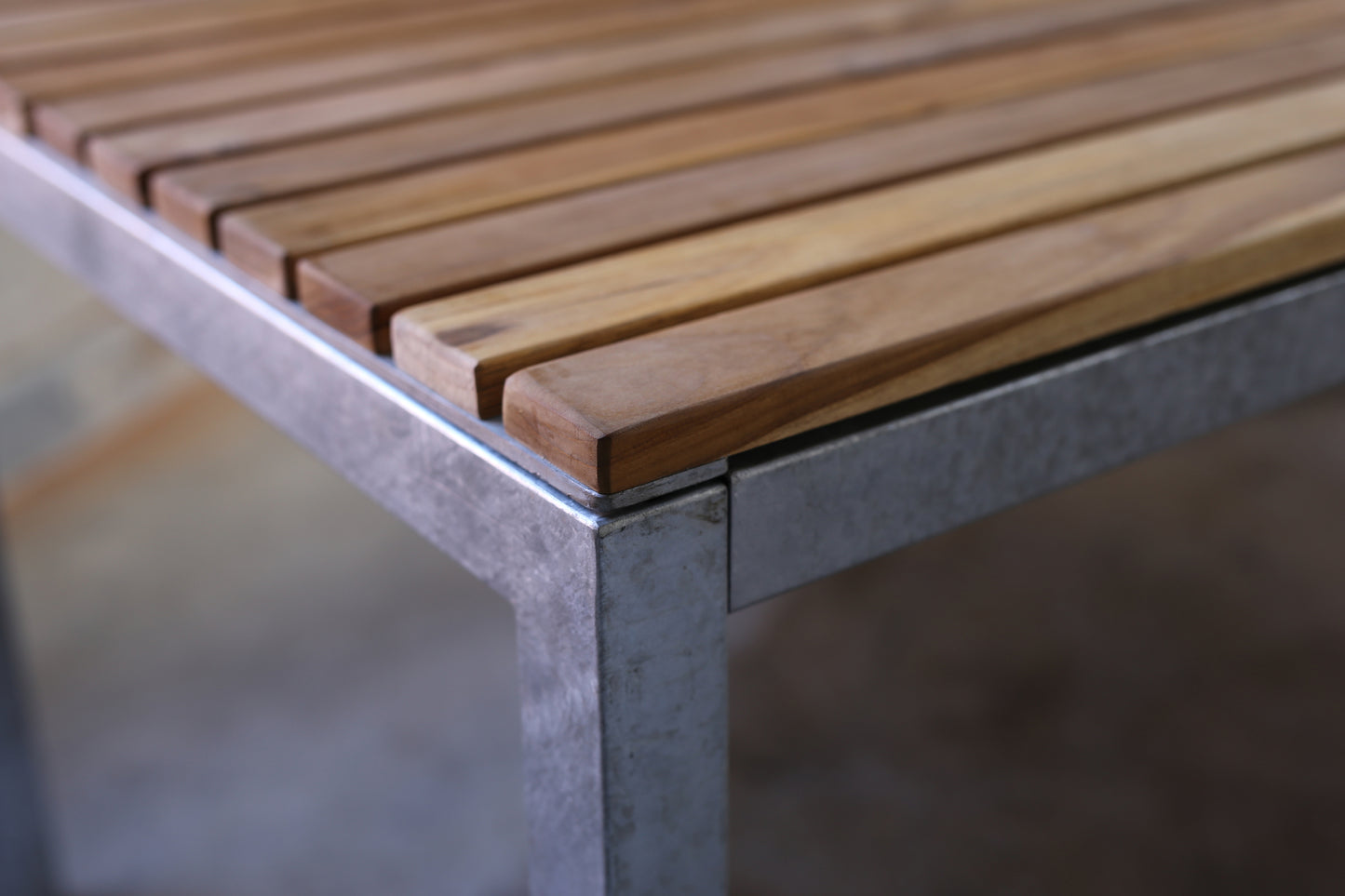 Alva utebord stål teak 190 cm - Kolli 1