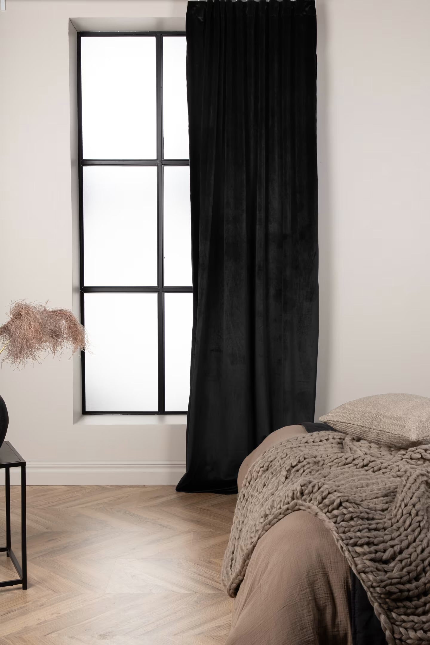Venture Home
Mary Gardin svart