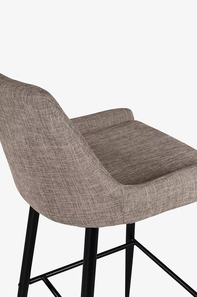 Venture Home Barstol, Plaza