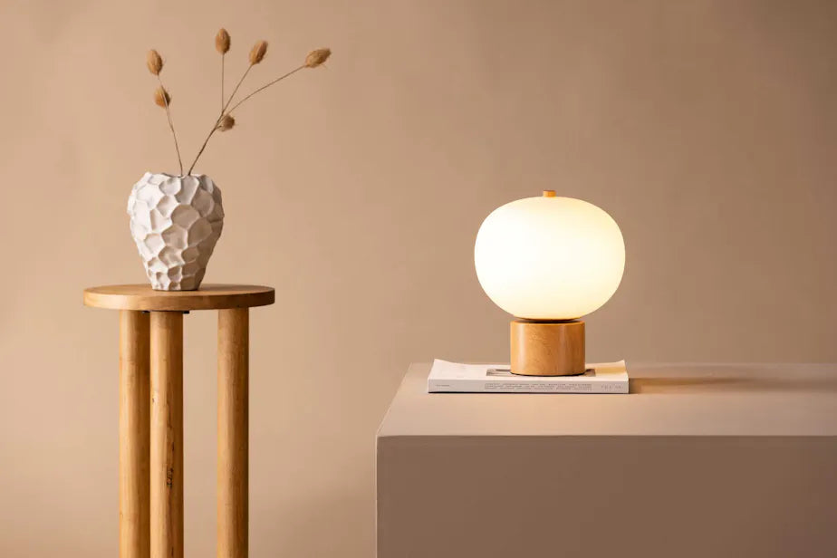 Cholet Table Lamp - Nature / White glass