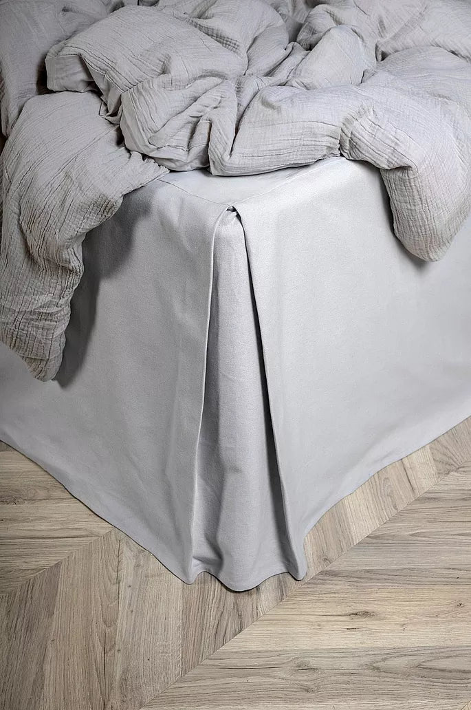 Venture Home Ziggy Bed Skirt