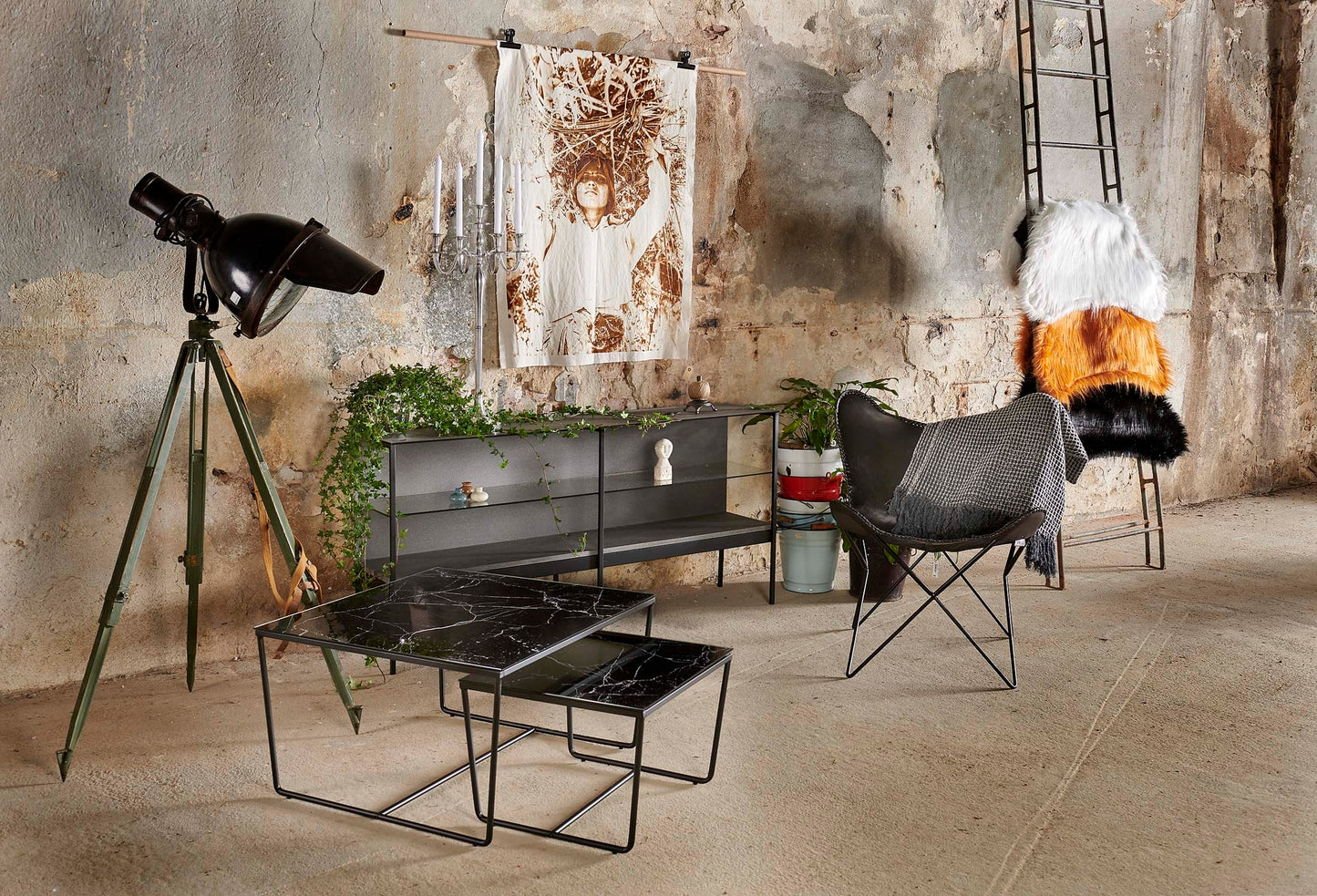 Svart glasskiva med marmormönster (Satsbord)