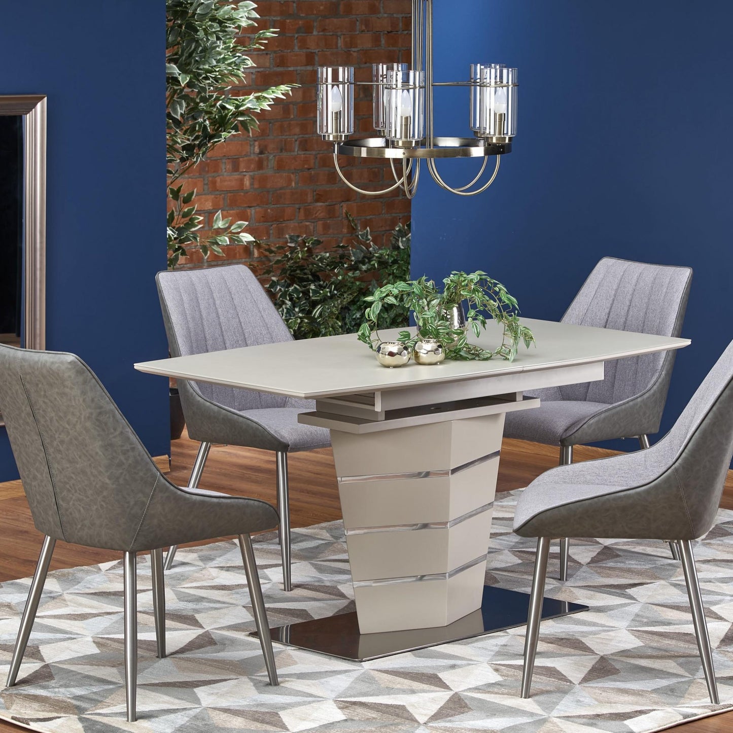 Randi utdragbart matbord 140-180 cm