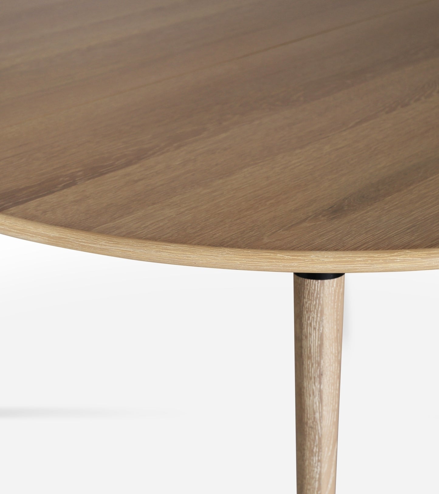 Omni runt matbord i whitewash Ø150 cm