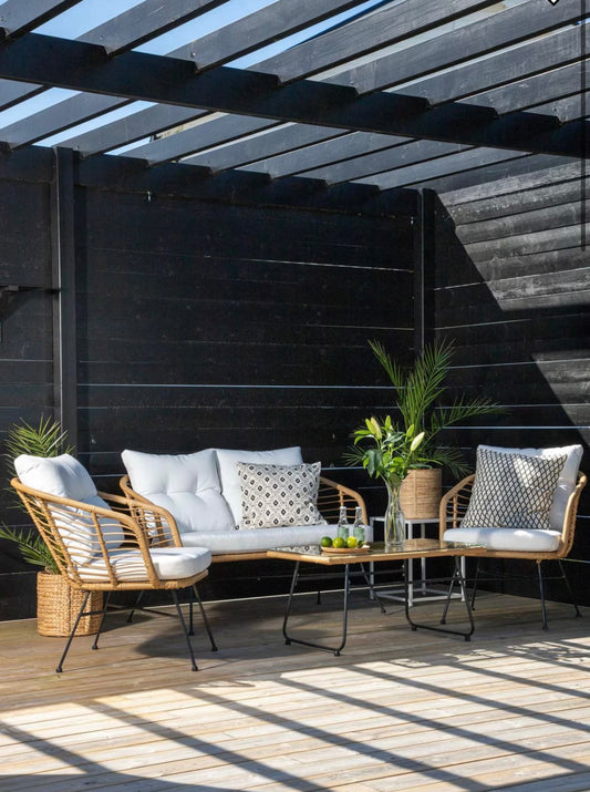 Viga soffgrupp
Natur med vit dyna 2-sitssoffa, 2 fåtöljer