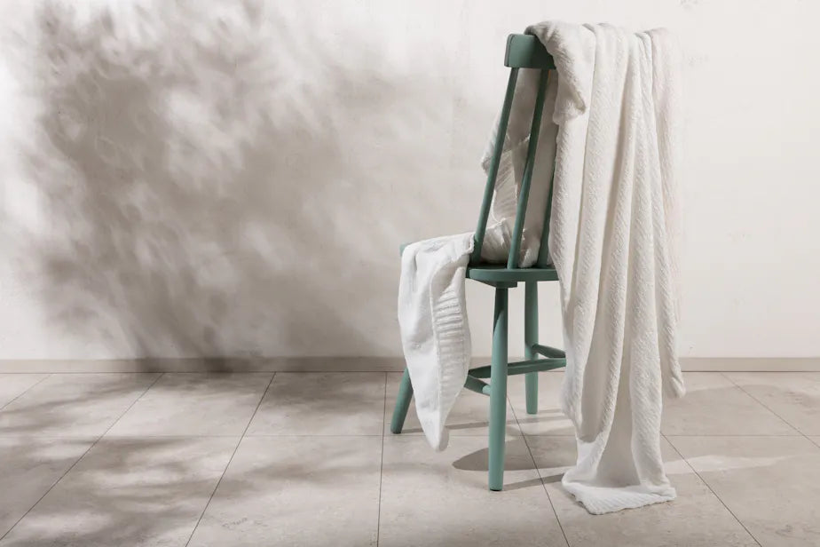 Ally Throw Polyester/shiny chenille - White/130*170