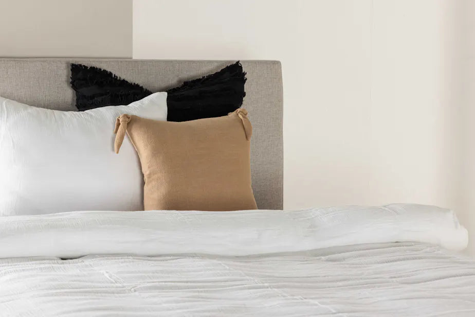 Toledo Bed 120*200 - Matte Silver / Beige Fabric Lino 02