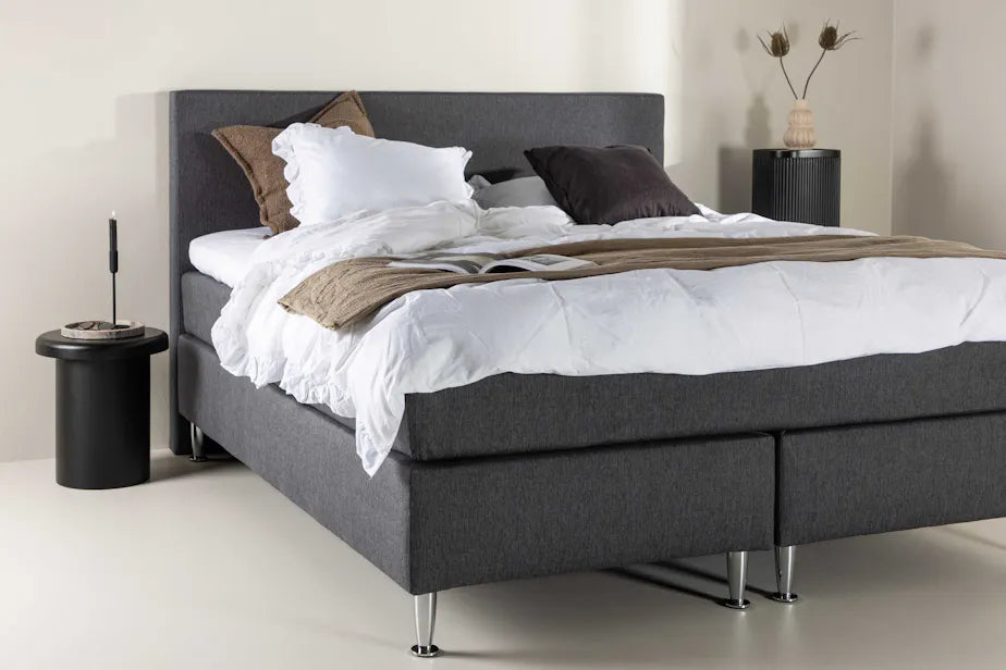 Toledo Bed 180*200 - Matte Silver / Dark grey Fabric Lino 12